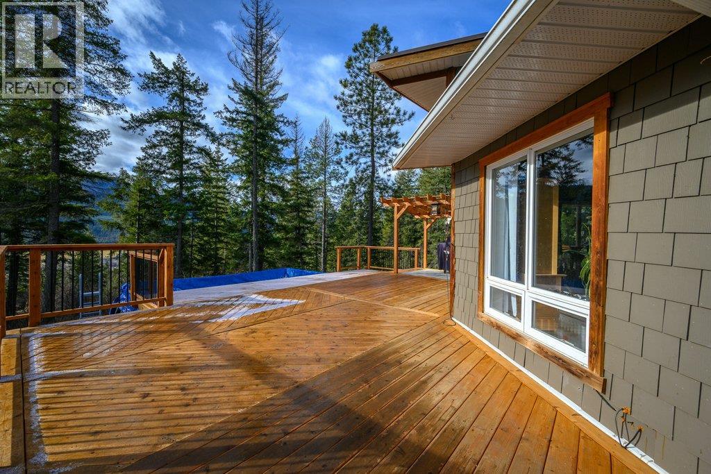 1665 Enderby Mabel Lake Road