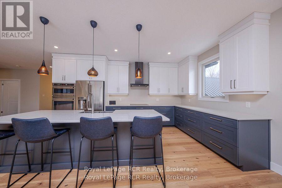 9 SUNSET PLACE