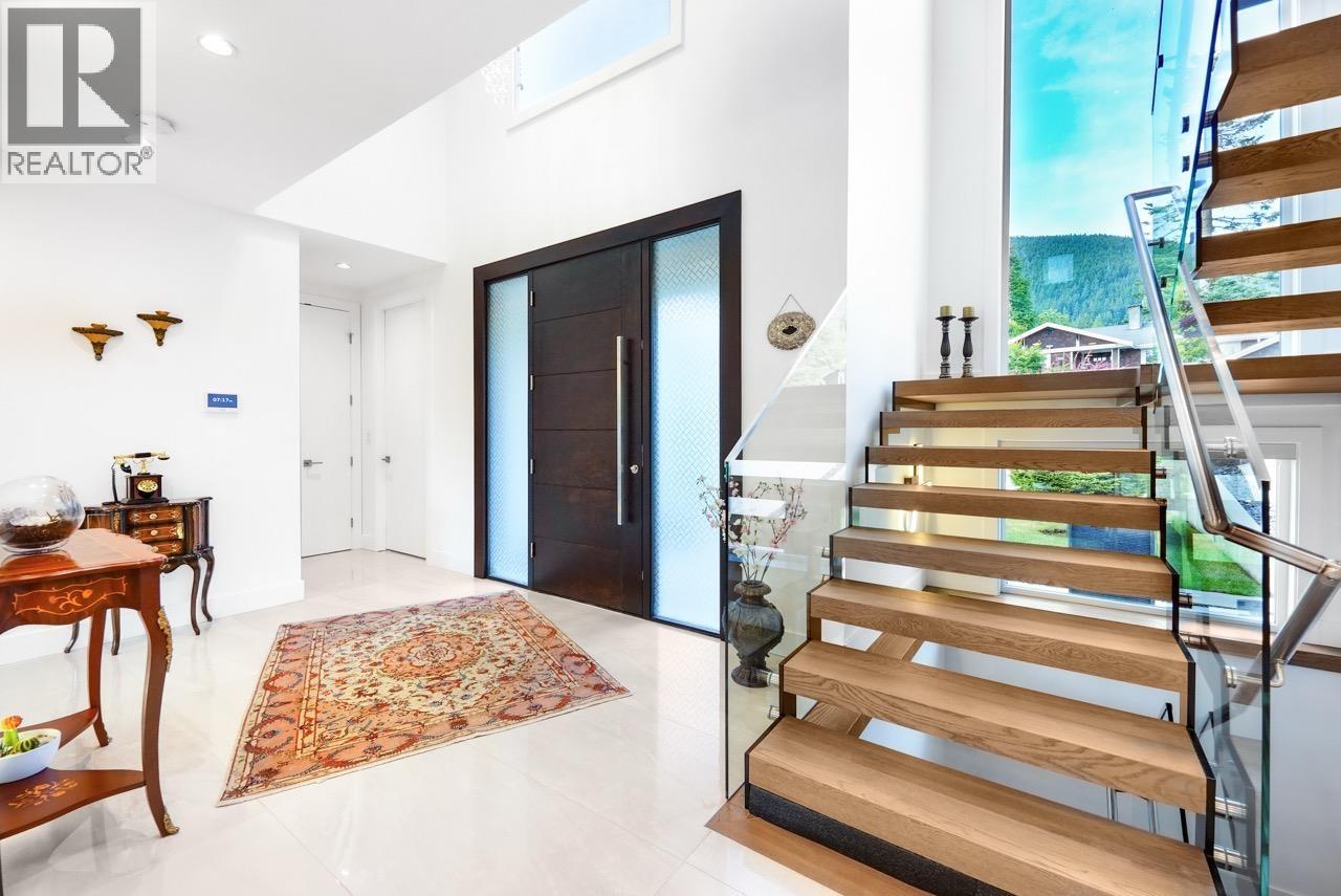 4399 HIGHLAND BOULEVARD