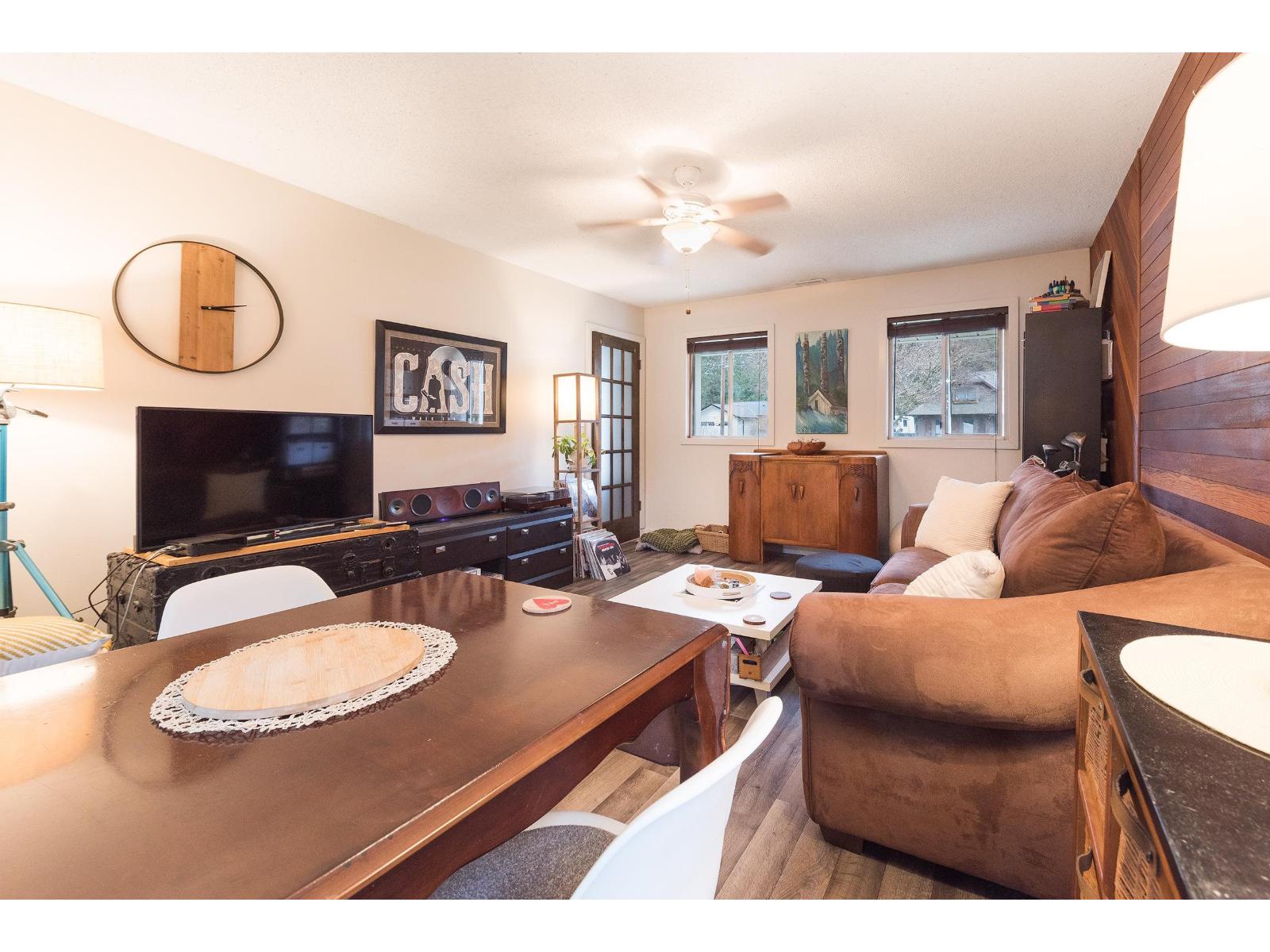 3857 KAREN DRIVE, Cultus Lake North