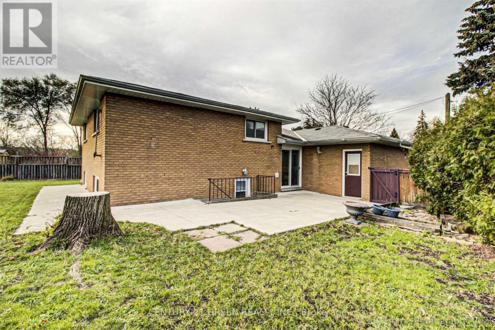 MAIN - 33 GARVEY CRESCENT