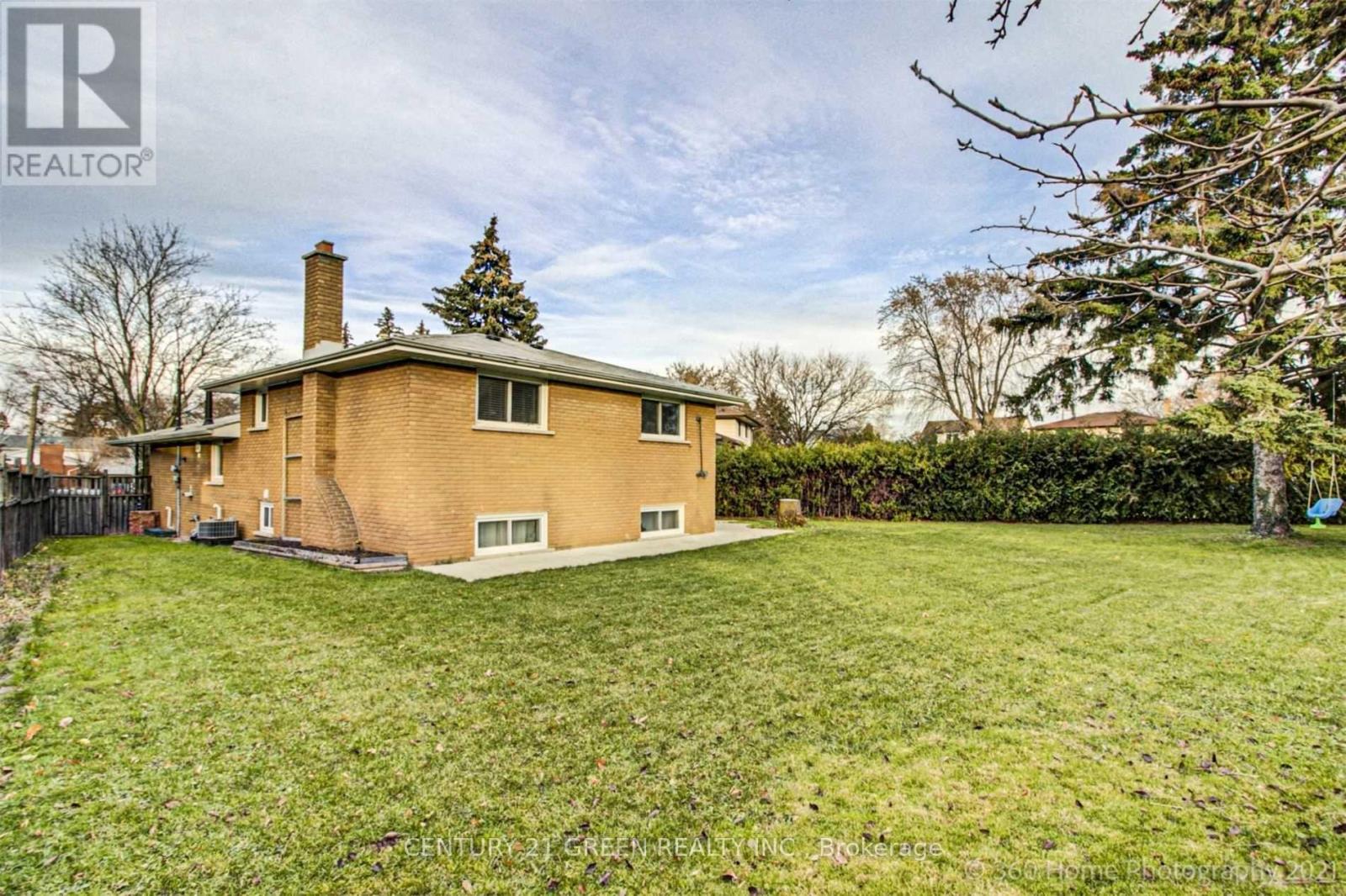 MAIN - 33 GARVEY CRESCENT