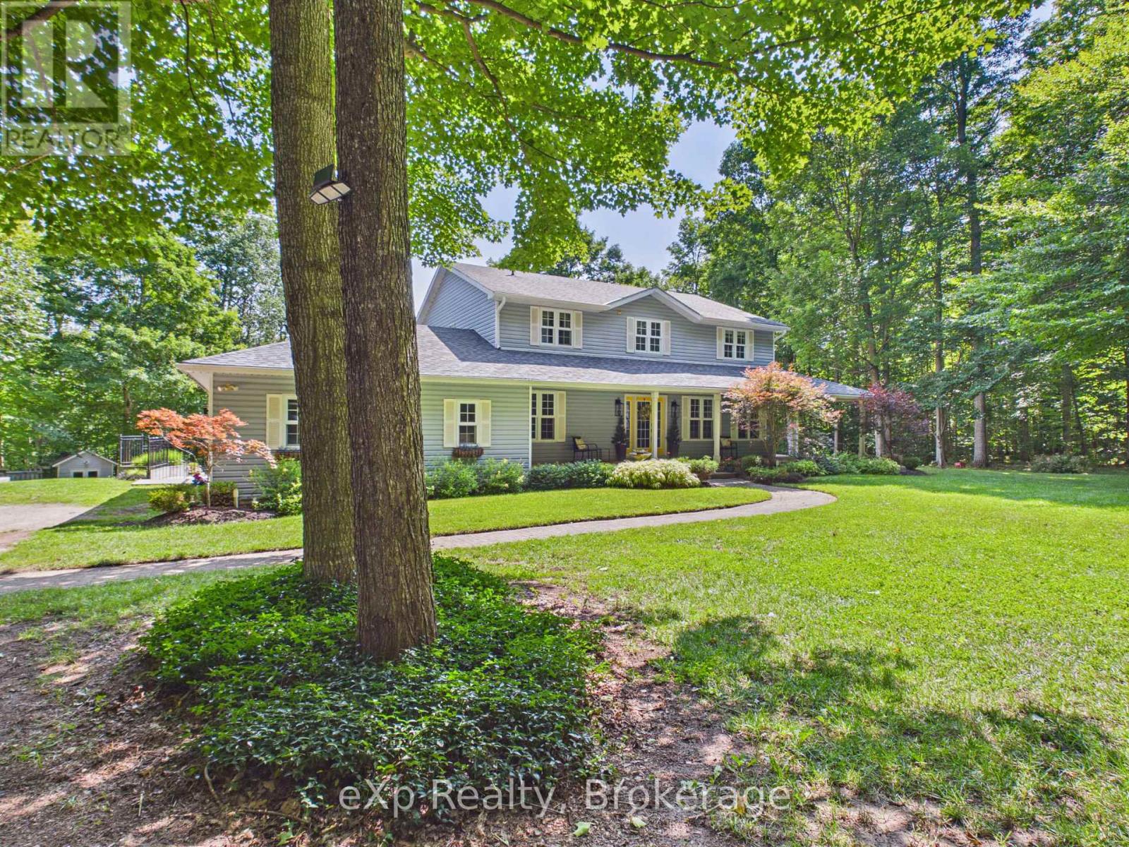 20 HIGHLAND CRESCENT