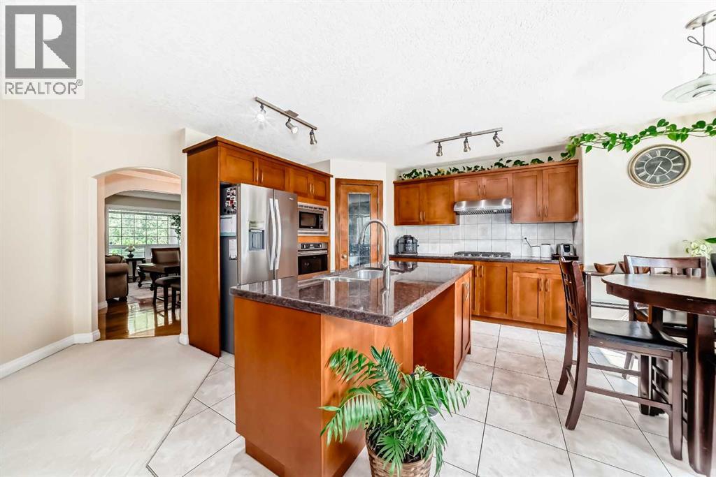 146 Scenic View Close