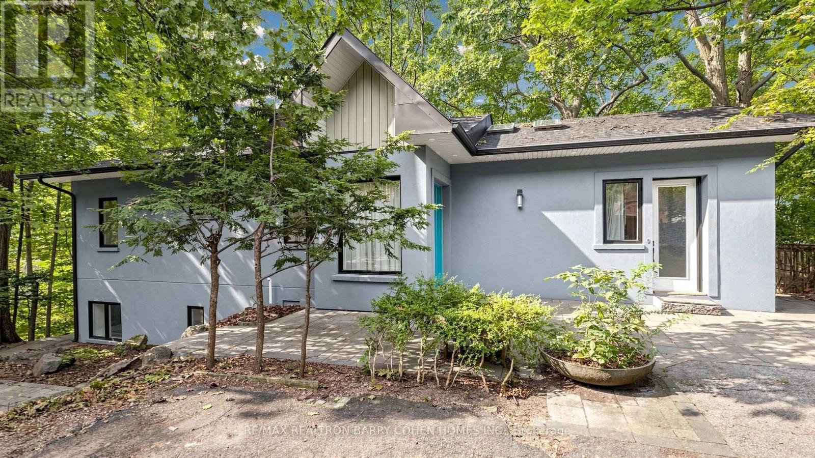 7 GREENBROOK DRIVE