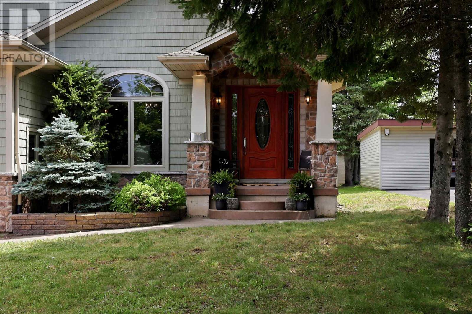 144 Pageant DR - Photo 2