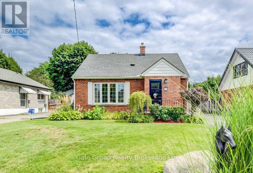 450 HURON STREET