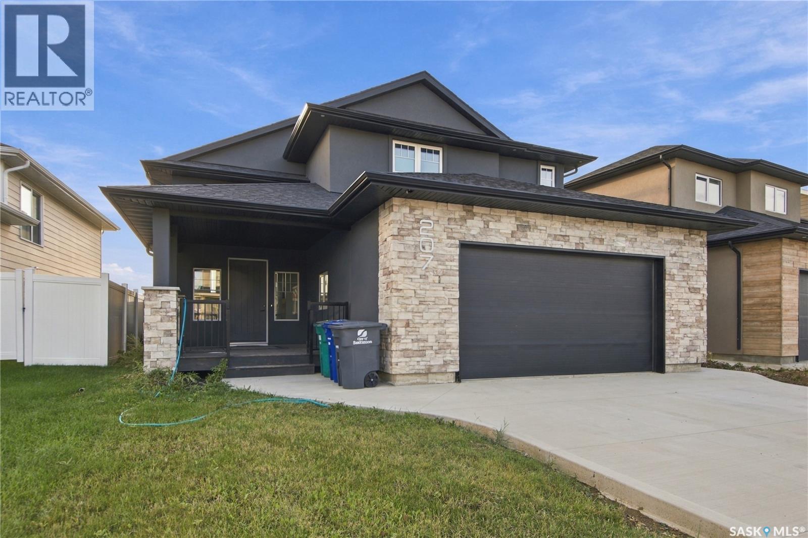 207 Greyeyes-Steele WAY