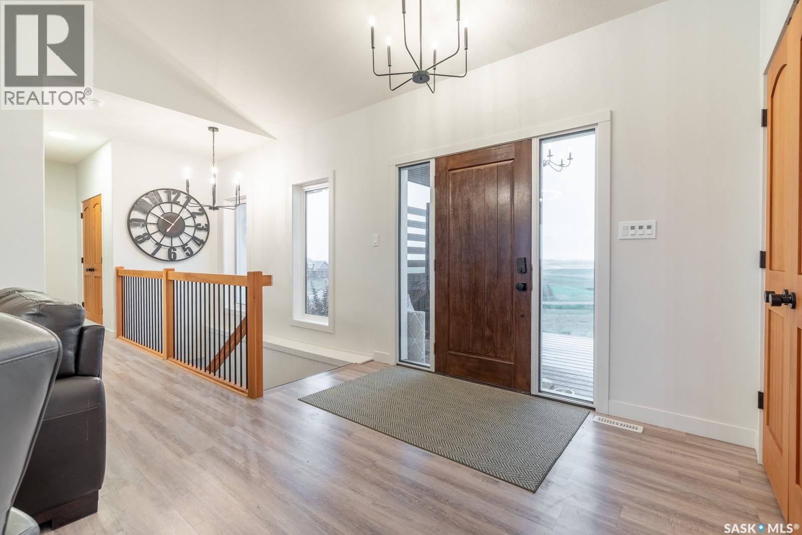 33 Deerfoot TRAIL