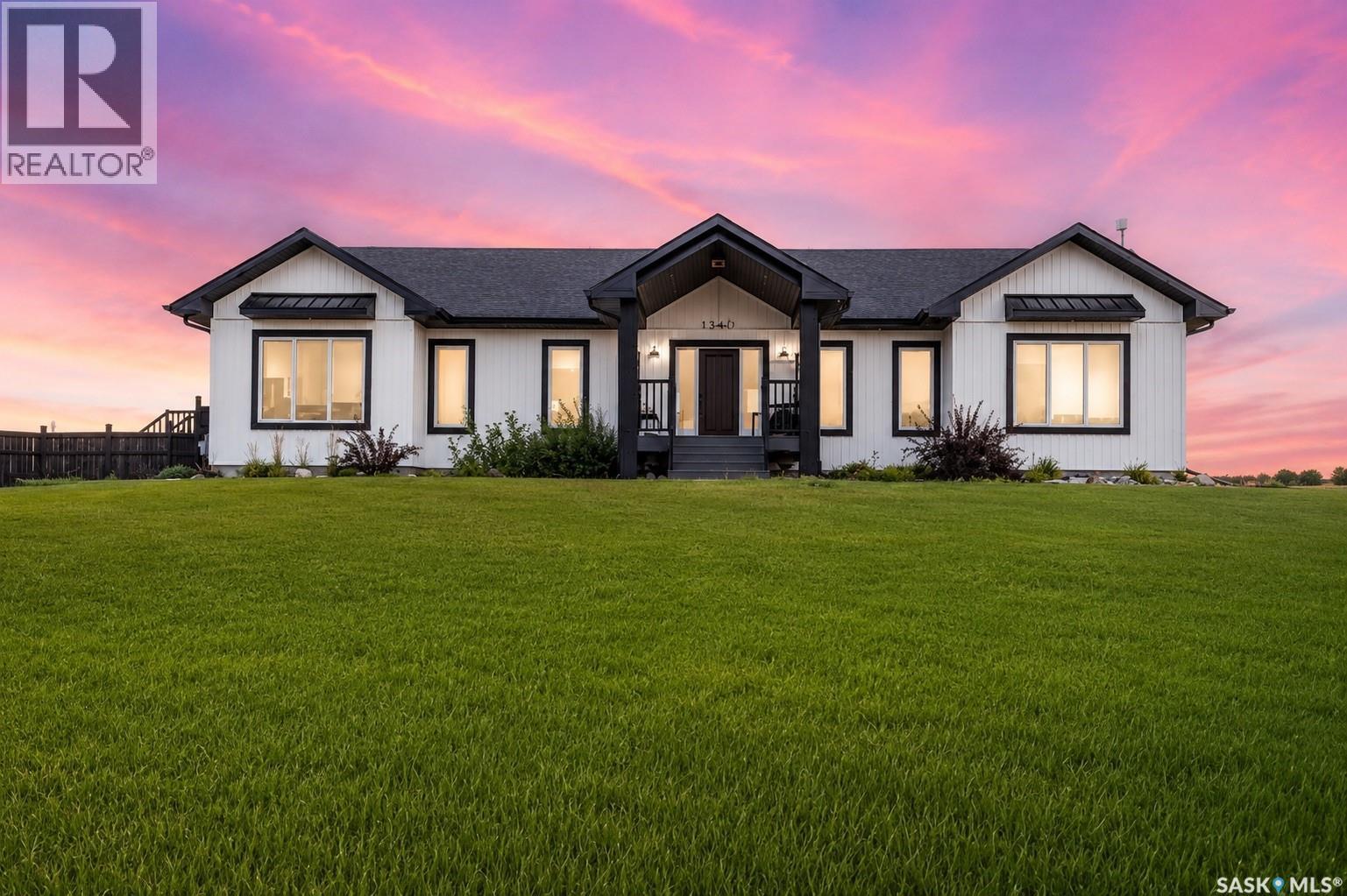 33 Deerfoot TRAIL