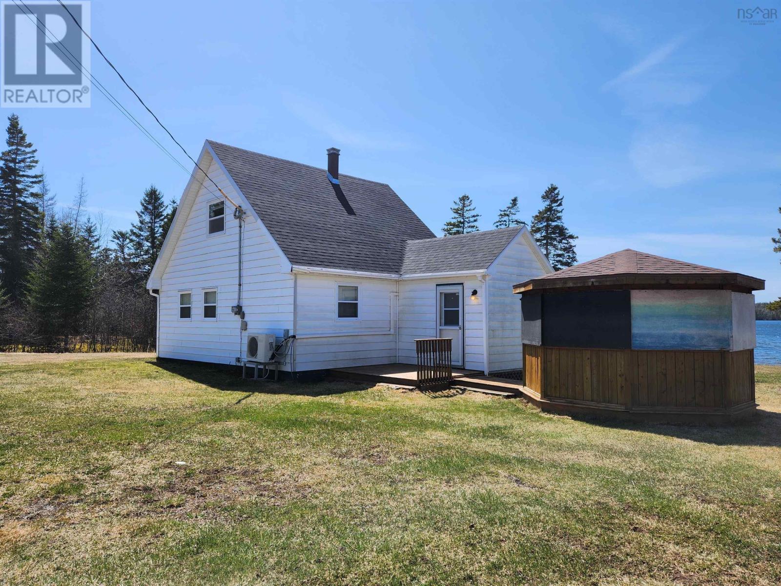 2280 Loch Lomond Road - Photo 2