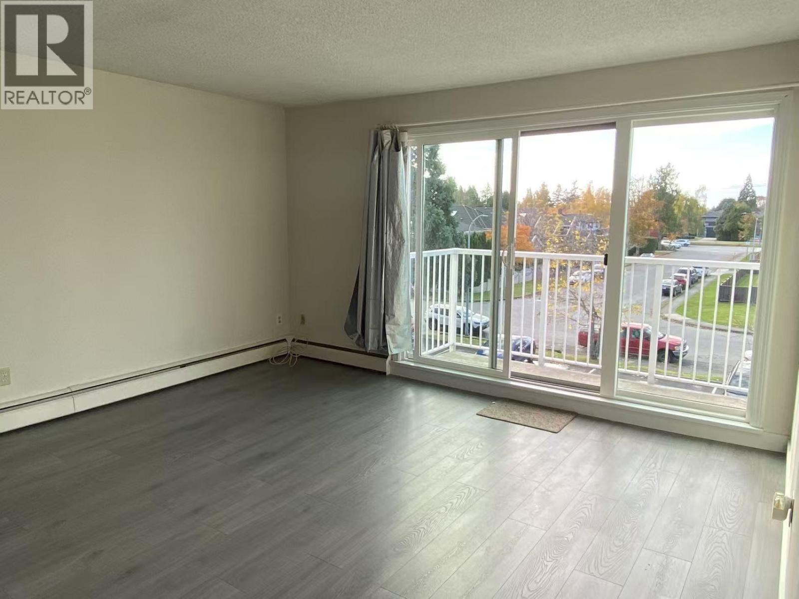 308 7280 LINDSAY ROAD