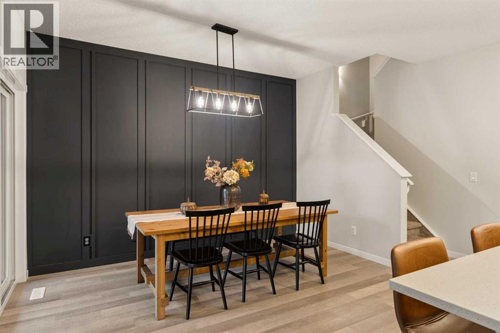 207 Mahogany Grove SE