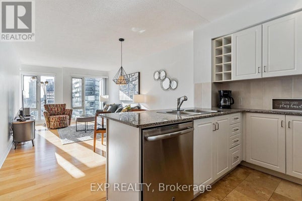3205 - 210 Victoria St, Toronto (Church-Yonge Corridor), ON 2