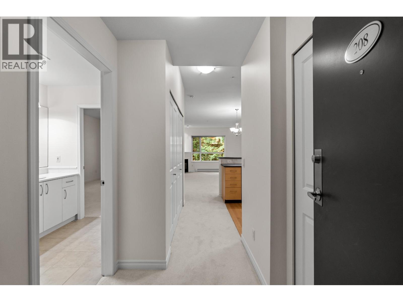 208 3151 CONNAUGHT CRESCENT