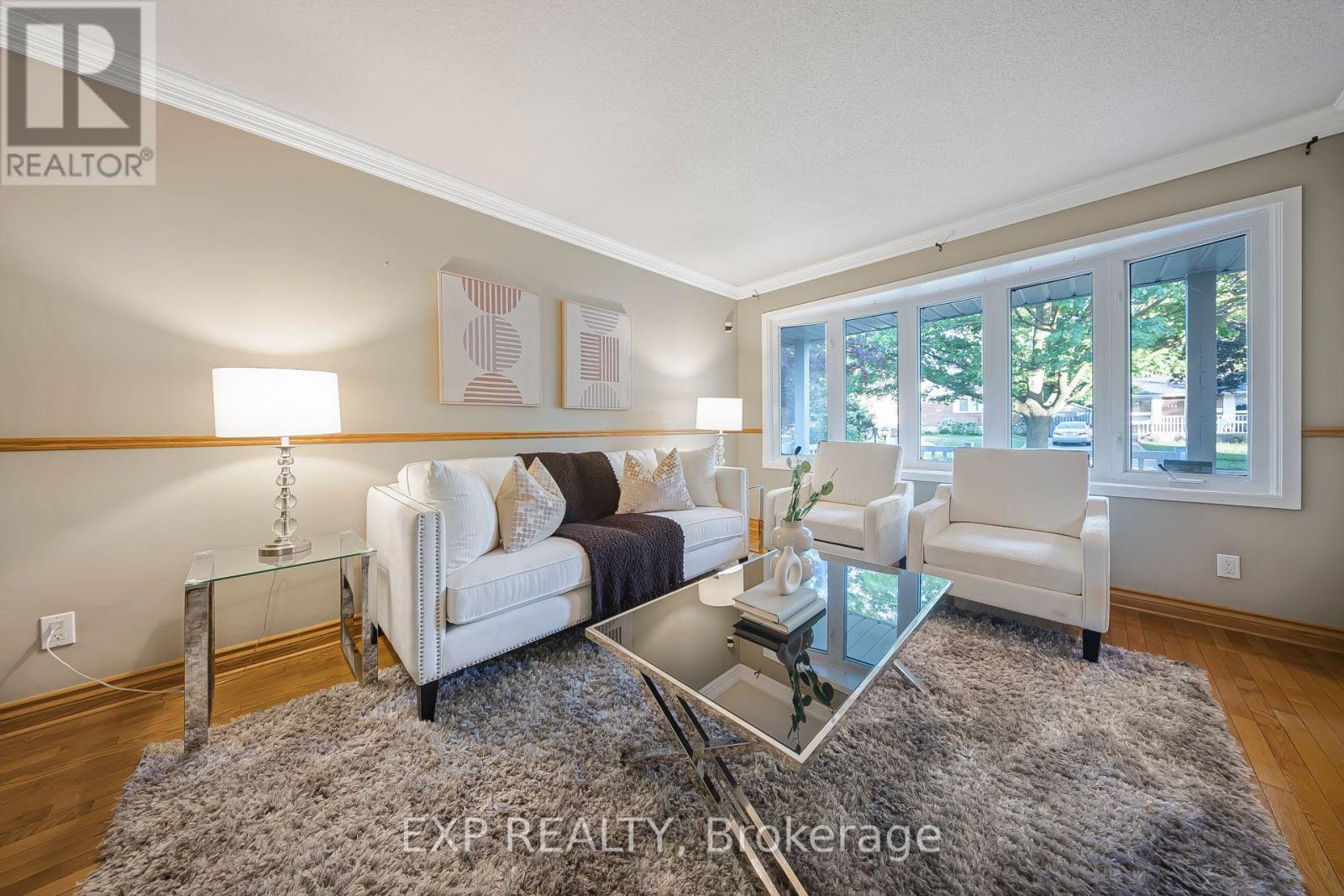 124 DUNSMERE DRIVE