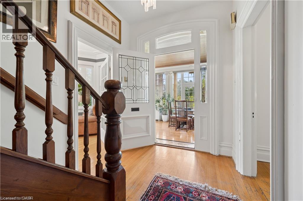 66 PARK HILL Road E