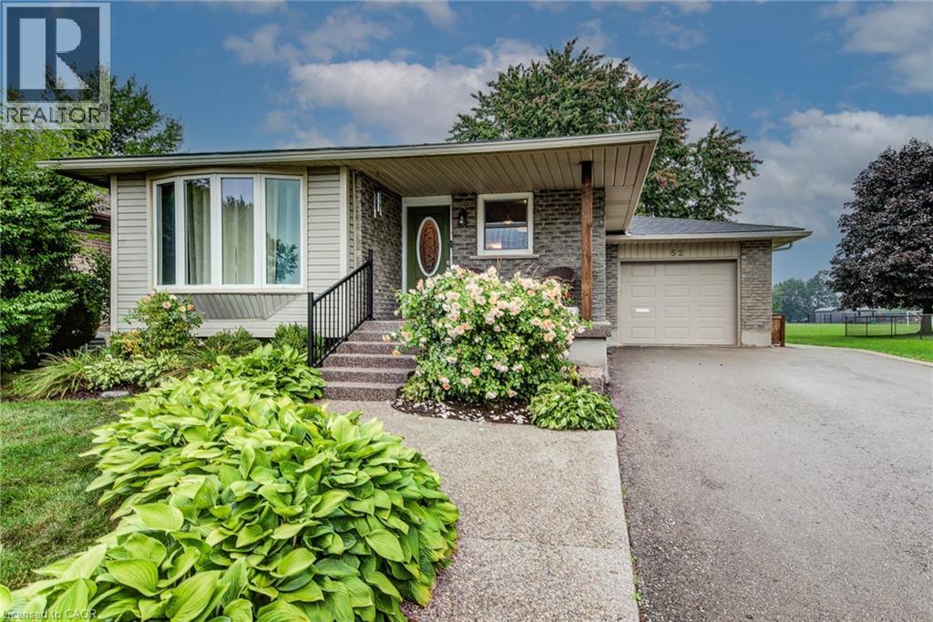52 MOCKINGBIRD Drive