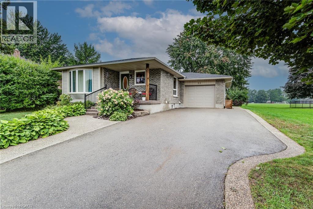 52 MOCKINGBIRD Drive
