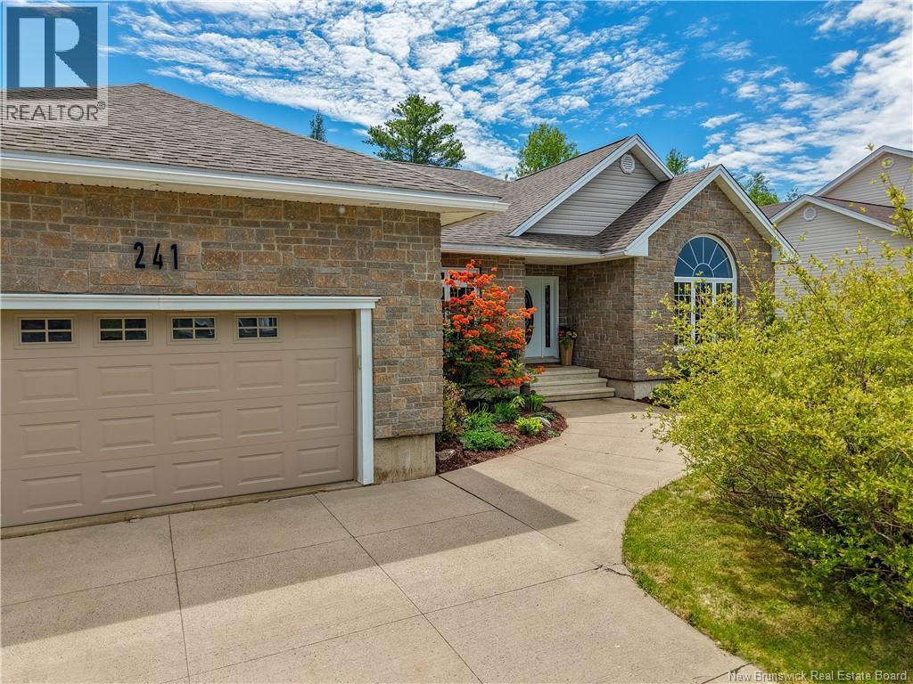241 Summerhill Row - Photo 2