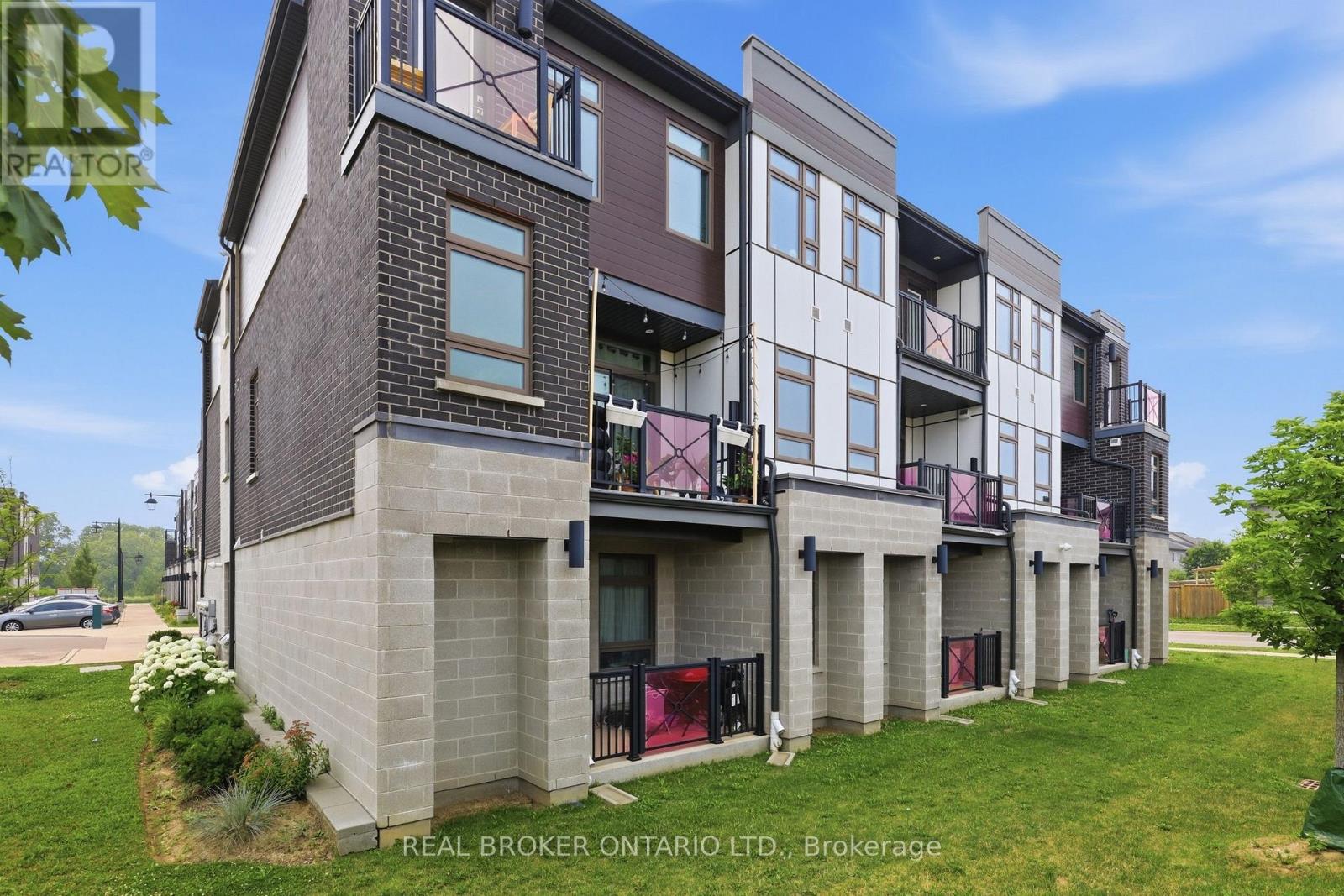1 G - 155 THOMAS SLEE DRIVE SE