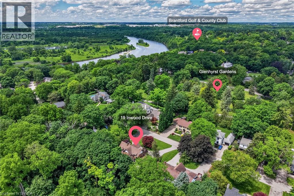 19 INWOOD Drive