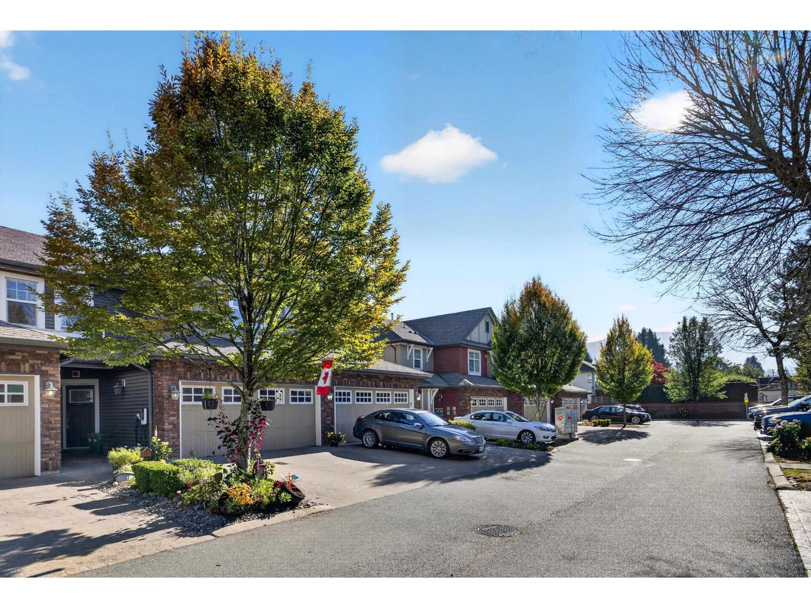 6 45762 SAFFLOWER CRESCENT, Sardis South