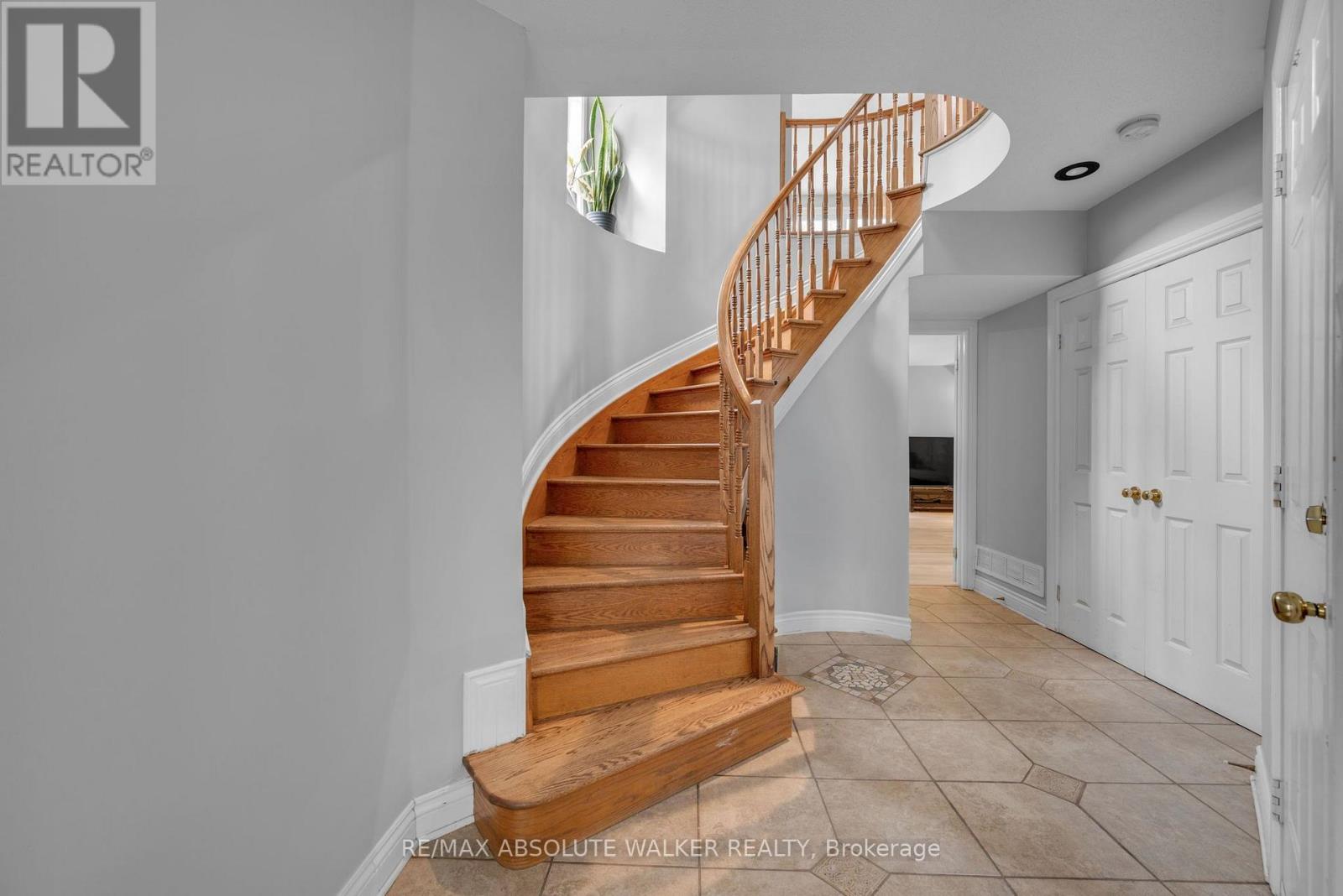 54 CASTLE GLEN CRESCENT