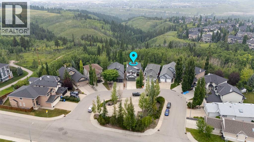 32 Valley Crest Gardens NW