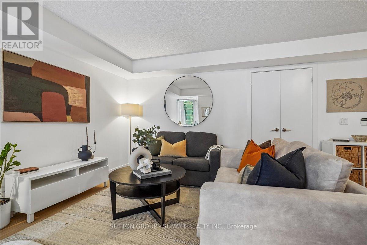 1012 - 100 WESTERN BATTERY ROAD