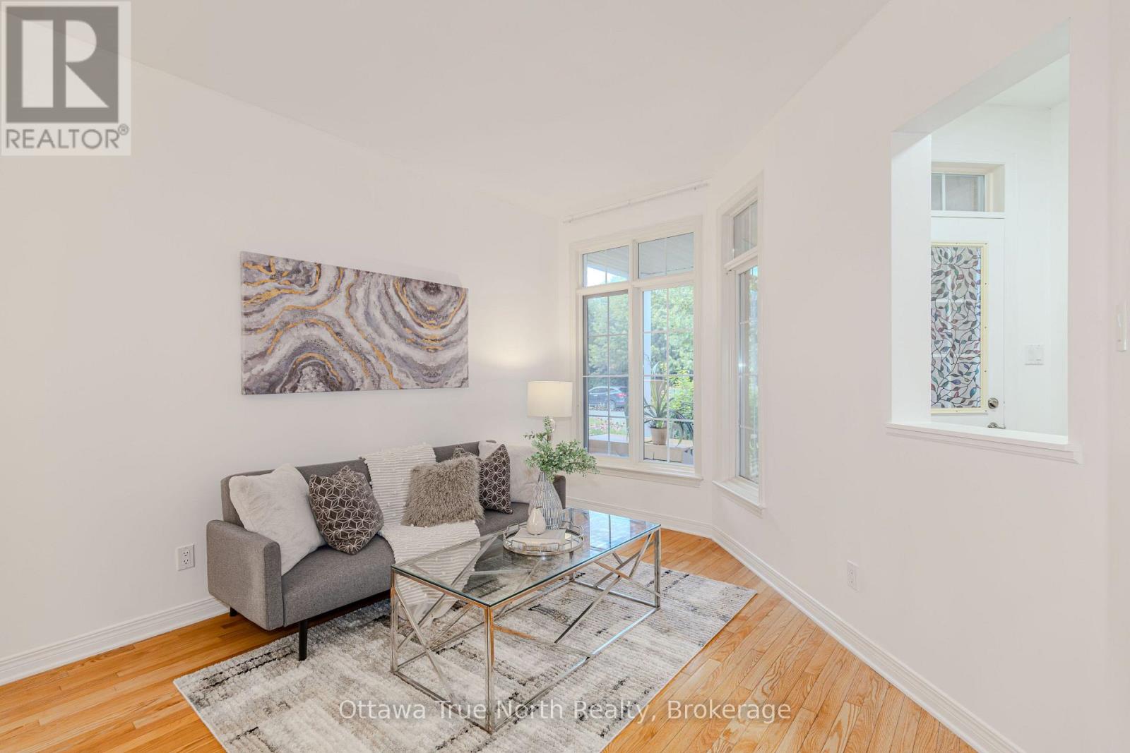 43 EVANSHEN CRESCENT