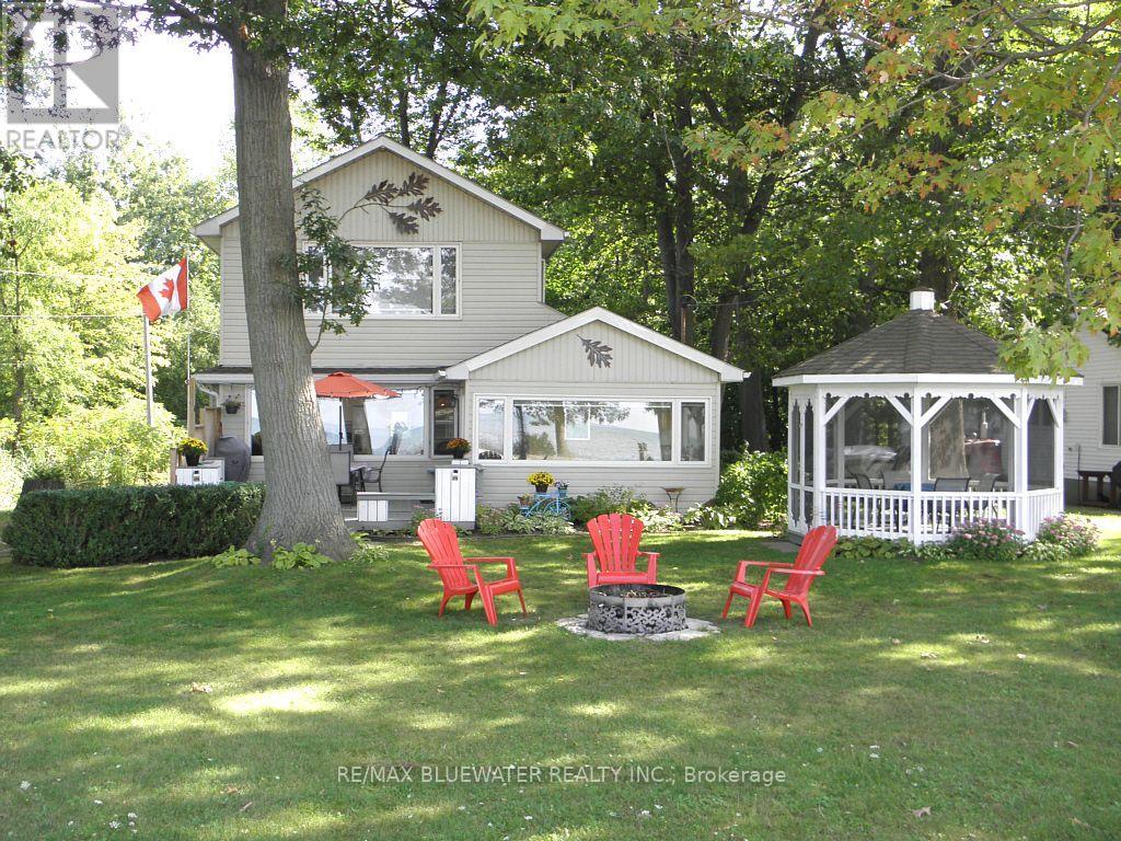 9714 LAKE ROAD, LAMBTON SHORES (KETTLE POINT), ON N0N 1J1 - Image 2060287807.jpeg?d=l