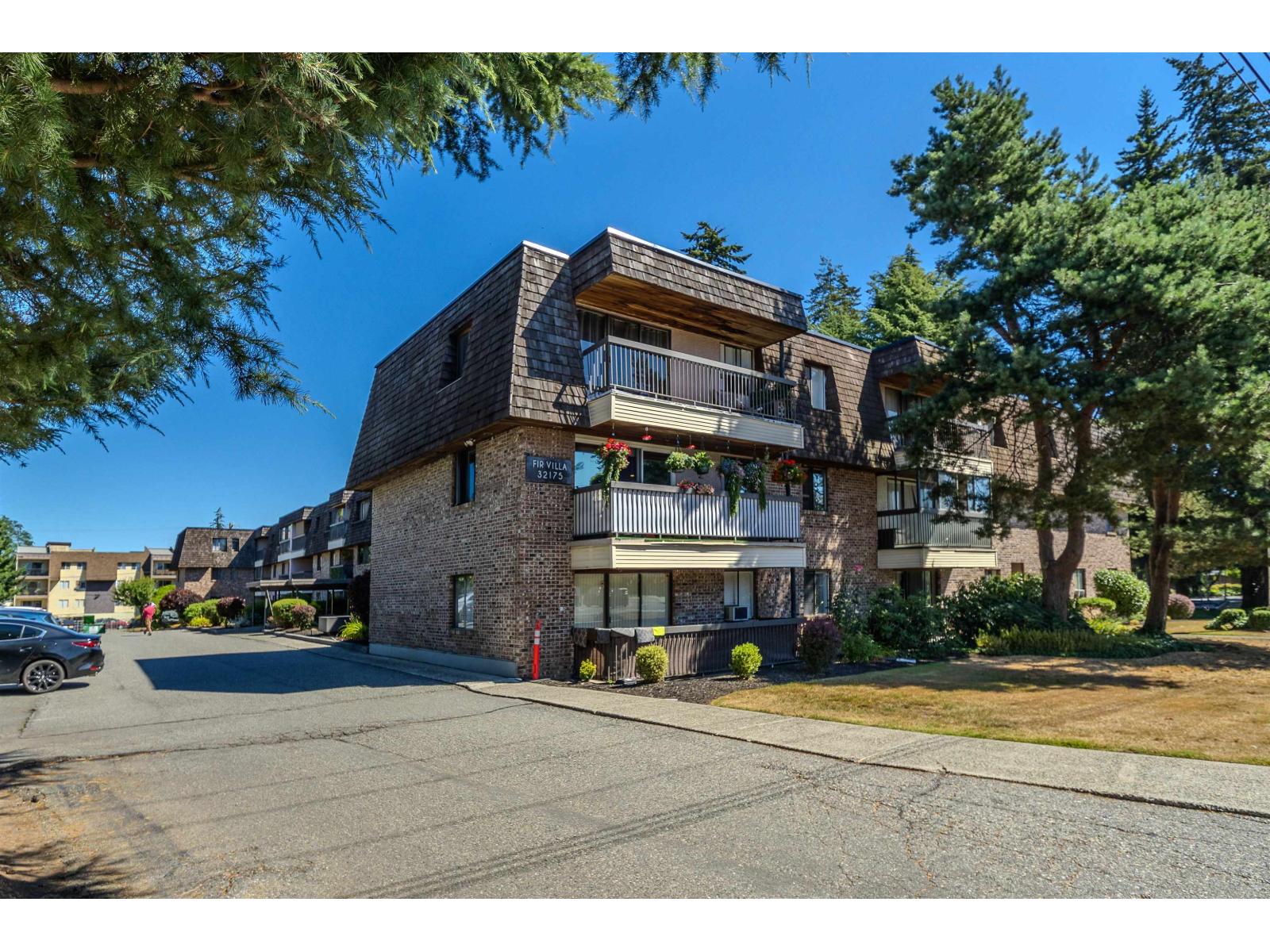 317 32175 OLD YALE ROAD