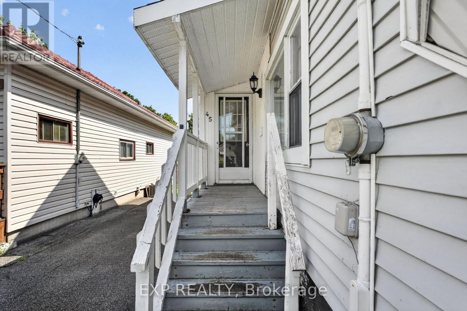 45 PHIPPS STREET