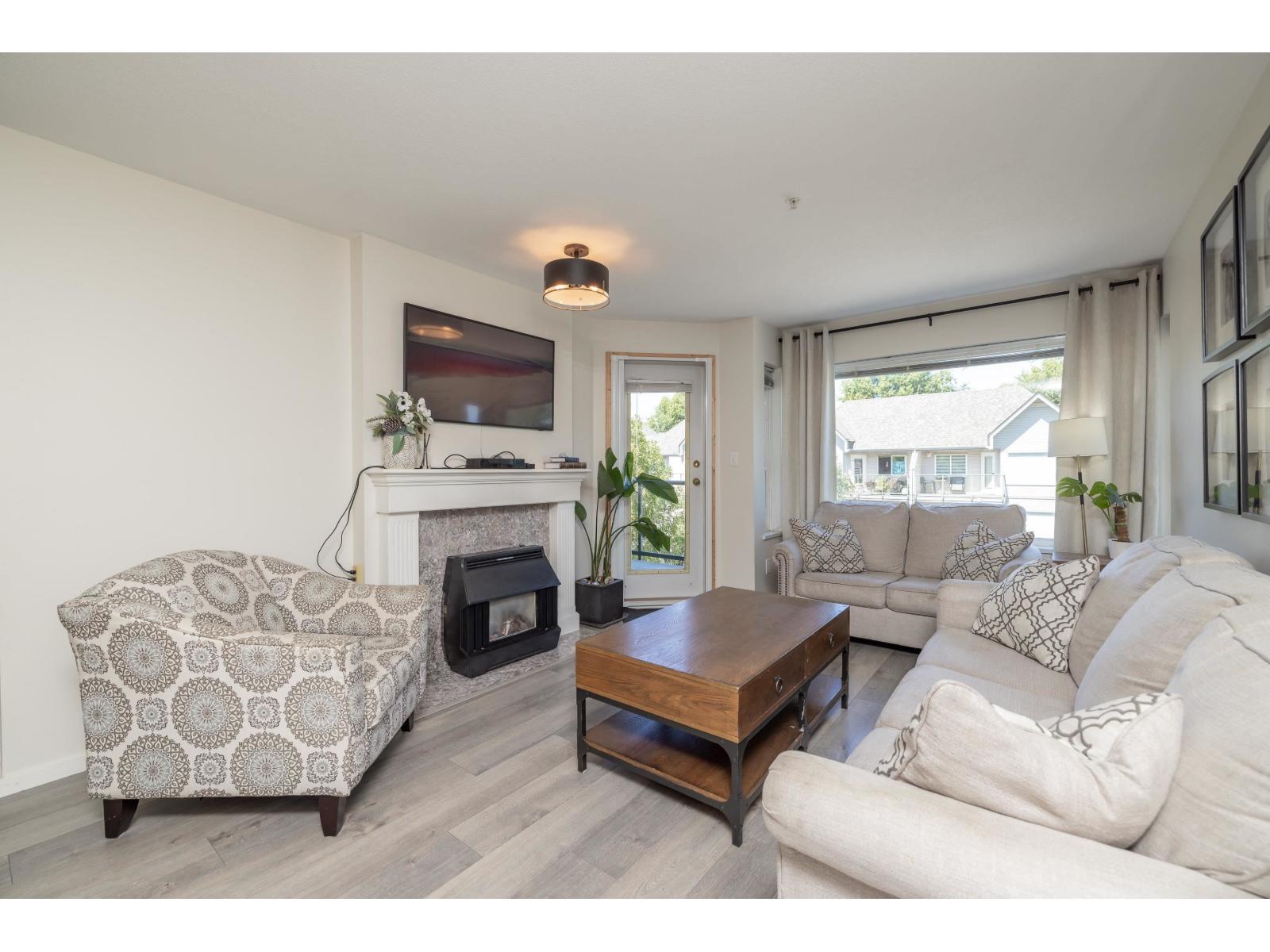 402 33668 KING ROAD