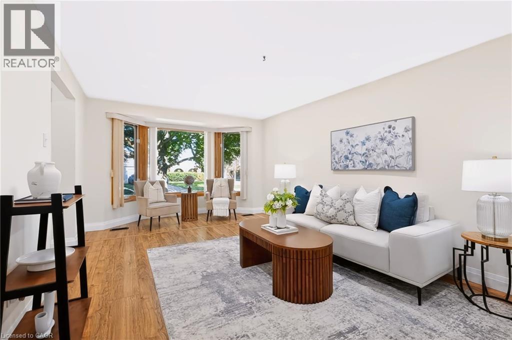 95 UNDERHILL Crescent