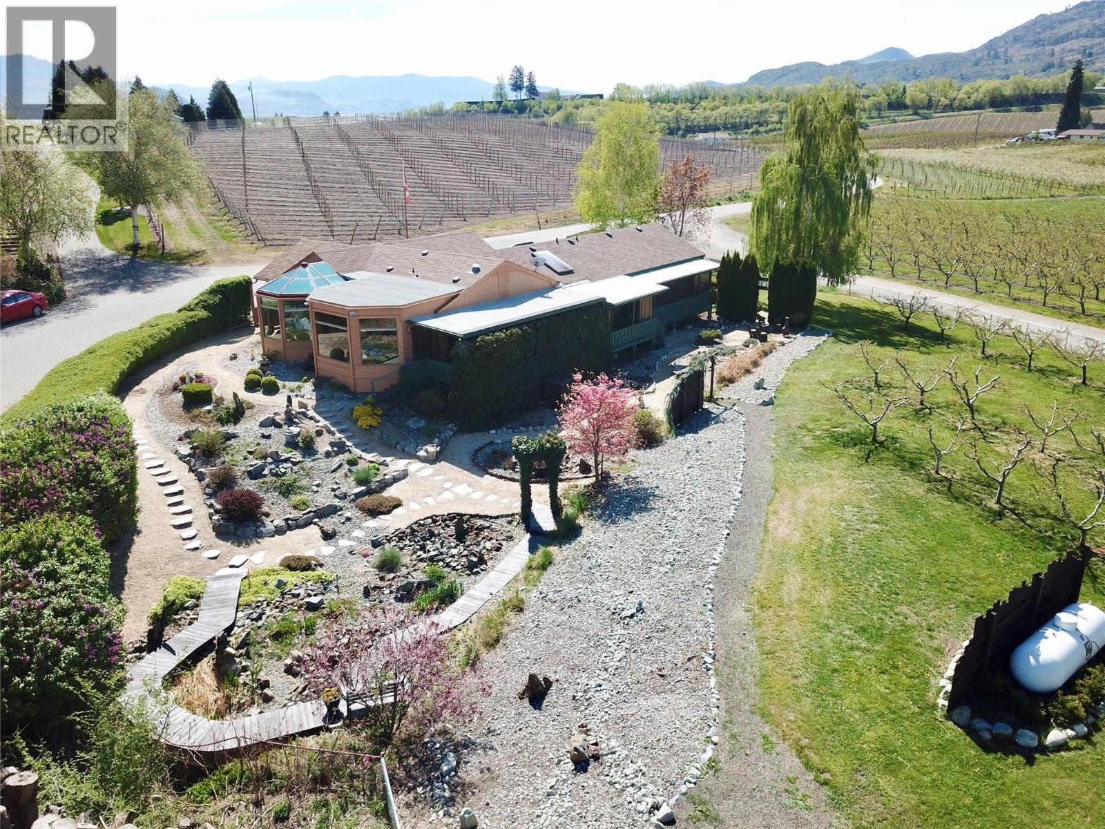 15230 + 15236 89th Street