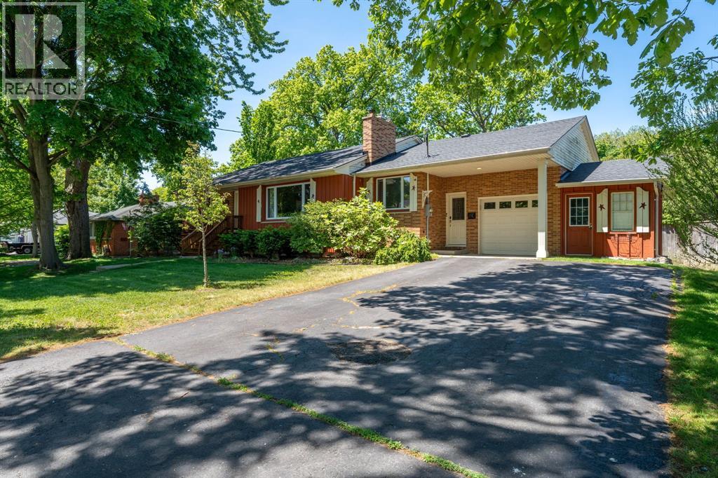 1259 Colborne ROAD - Photo 2