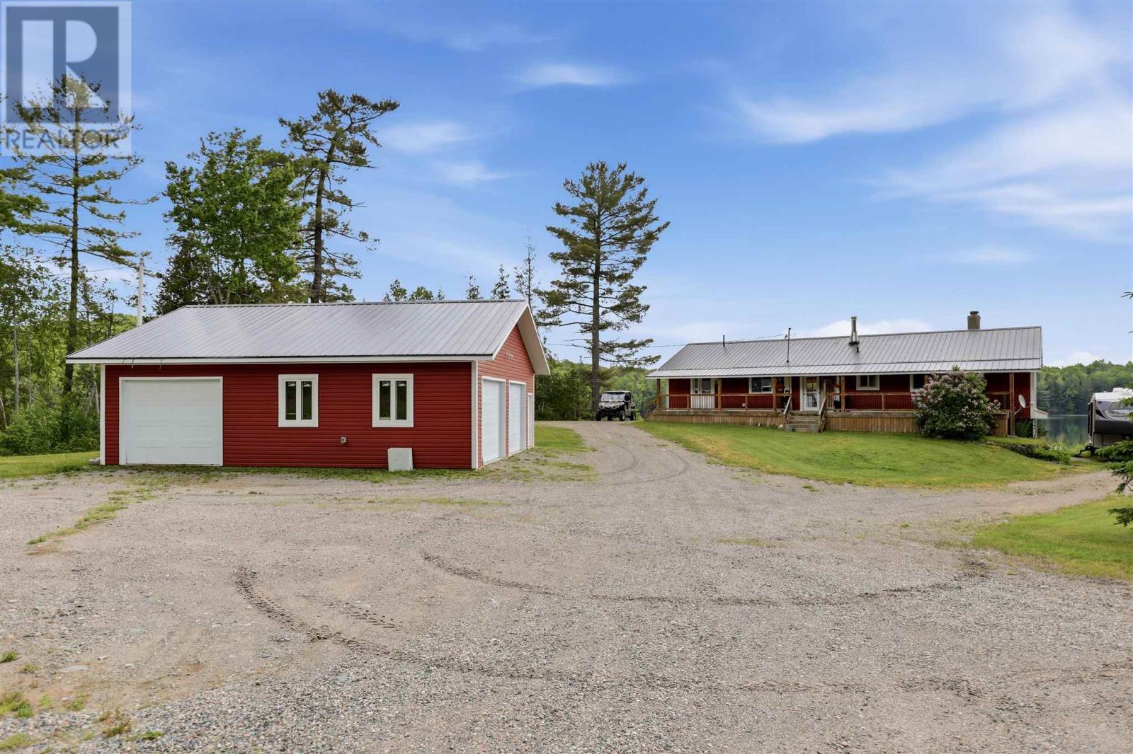 9182 Highway 129 - Photo 2