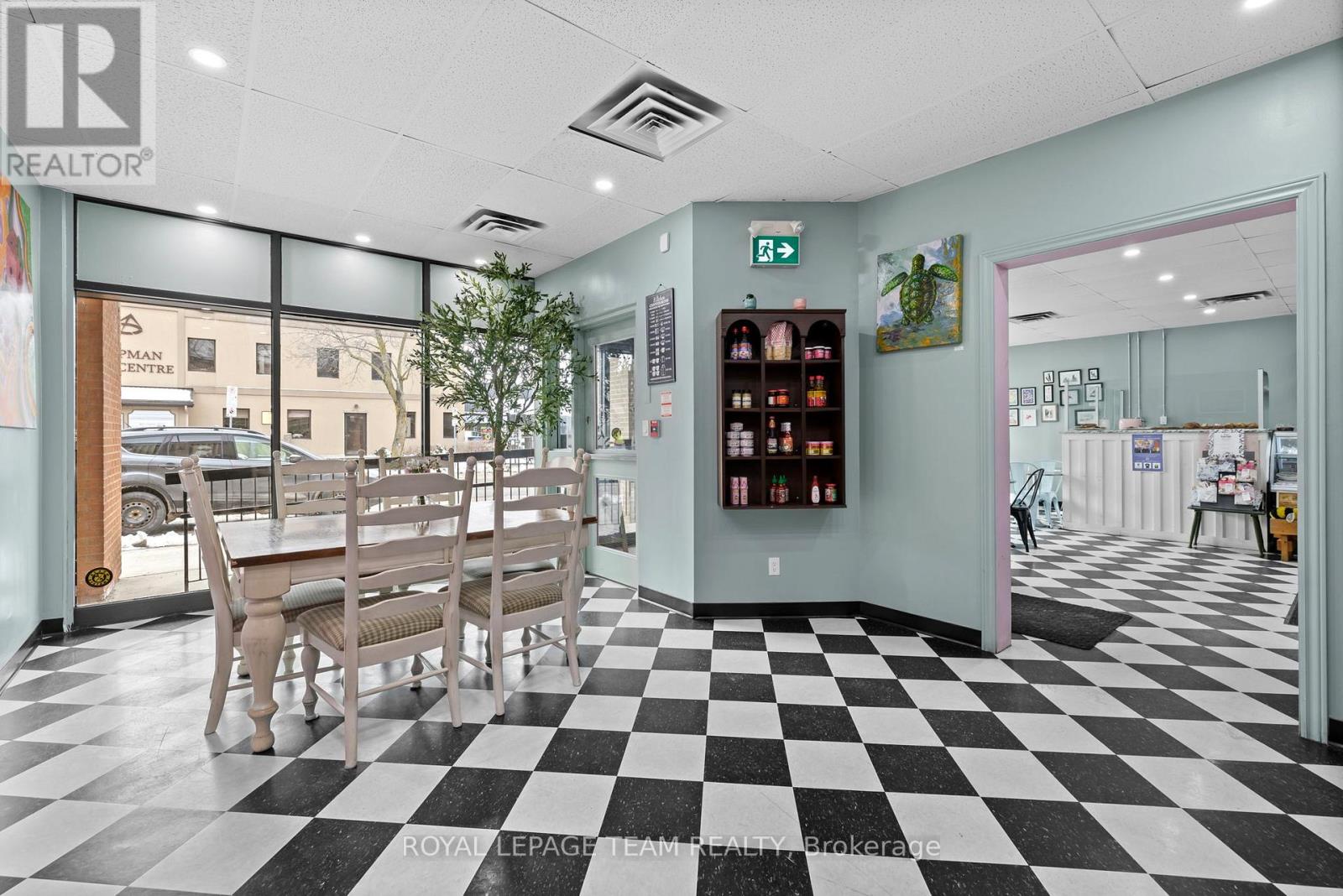 52-58 KING STREET E