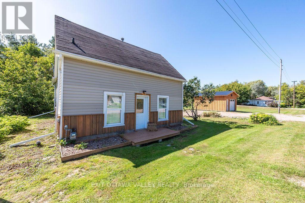 733 CALVIN ROAD - Photo 4