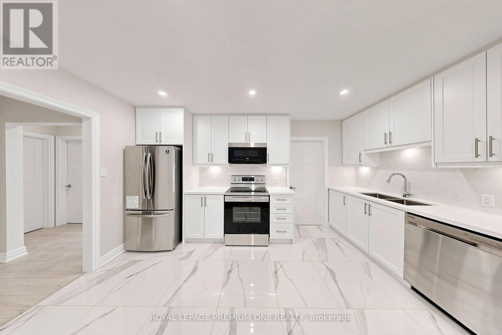 98 THORNTON AVENUE