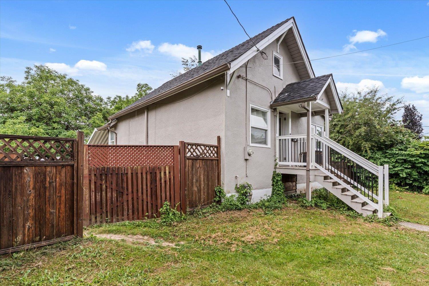 46028 KING AVENUE, Chilliwack Proper East