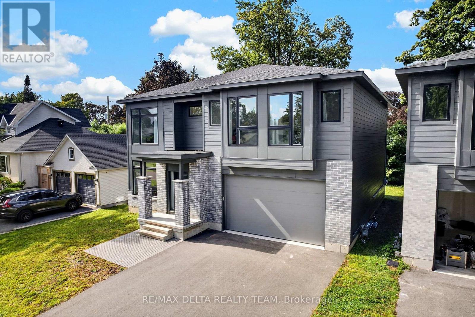45 ST CLAIRE AVENUE
