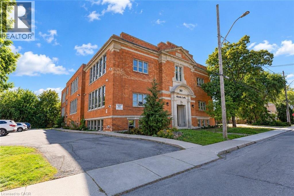 357 HUNTER Street W Unit# 16