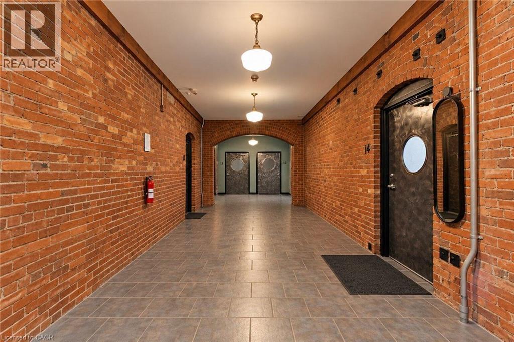 357 HUNTER Street W Unit# 16