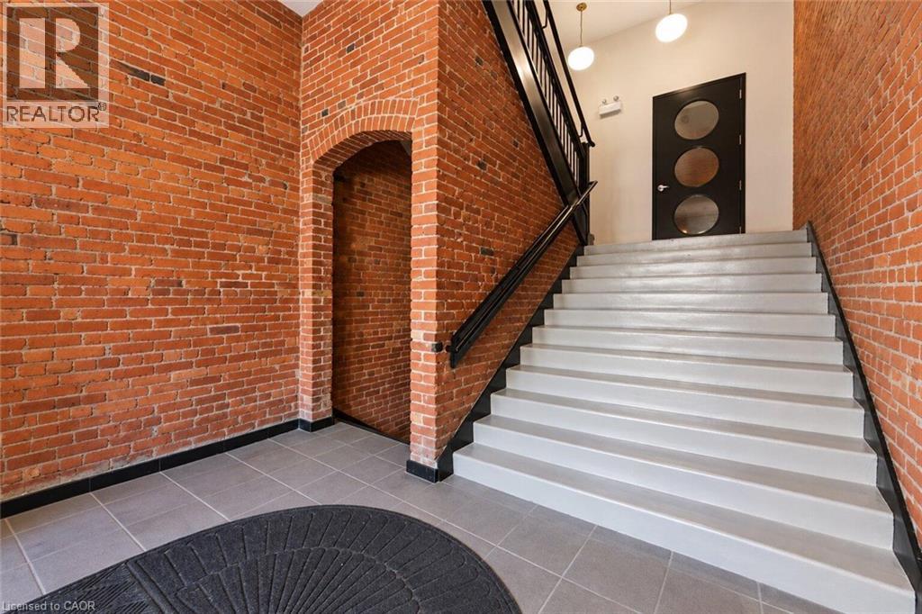 357 HUNTER Street W Unit# 16