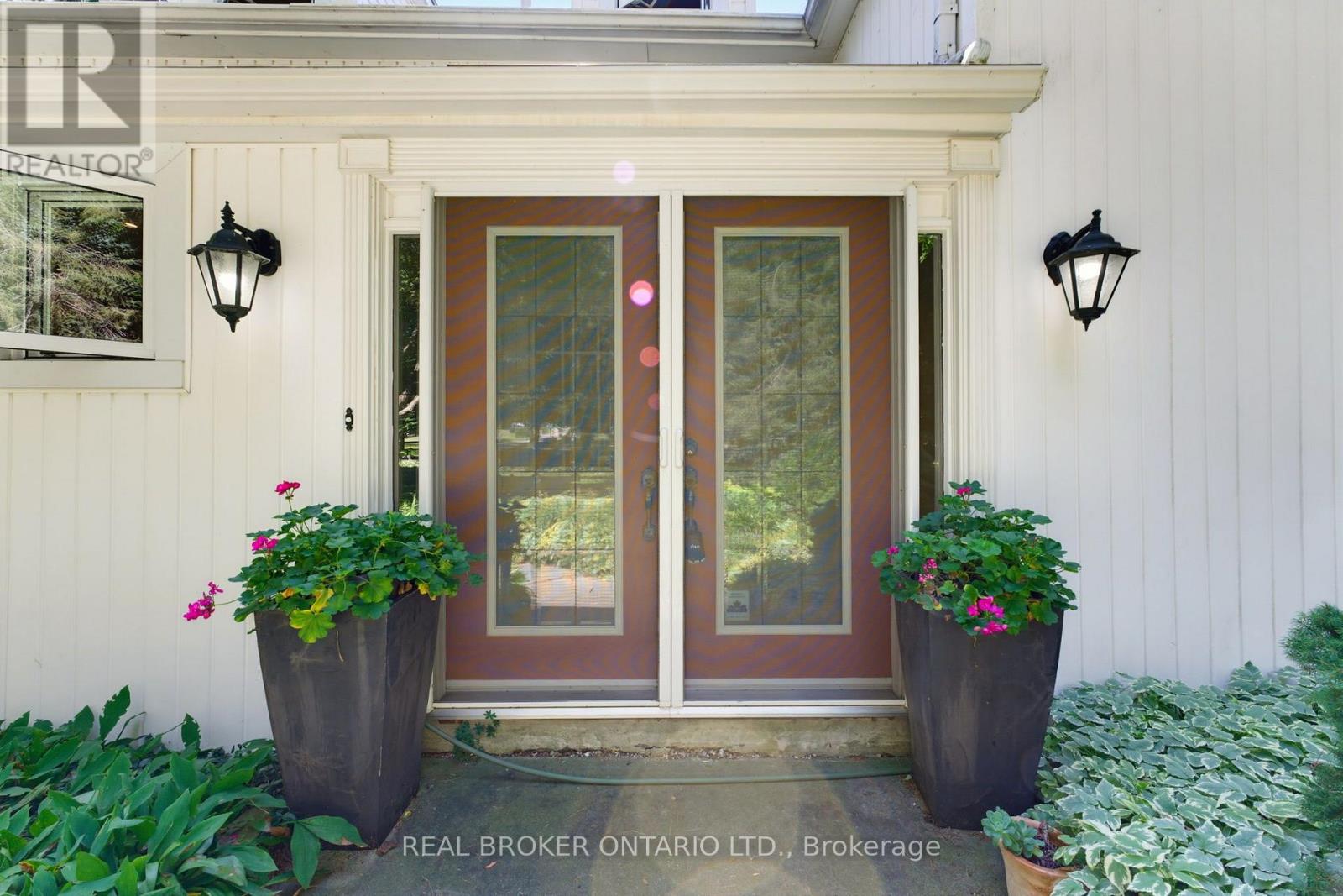 24 PLEASANT RIDGE ROAD