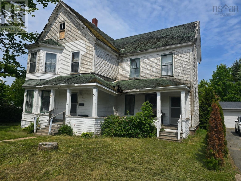 5 GEORGE STREET