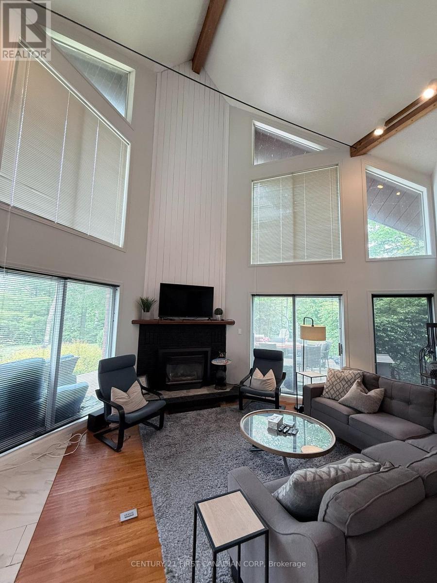 463 ECKFORD AVENUE
